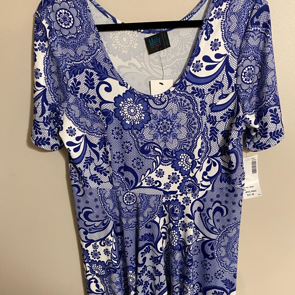 New dress! Cute!